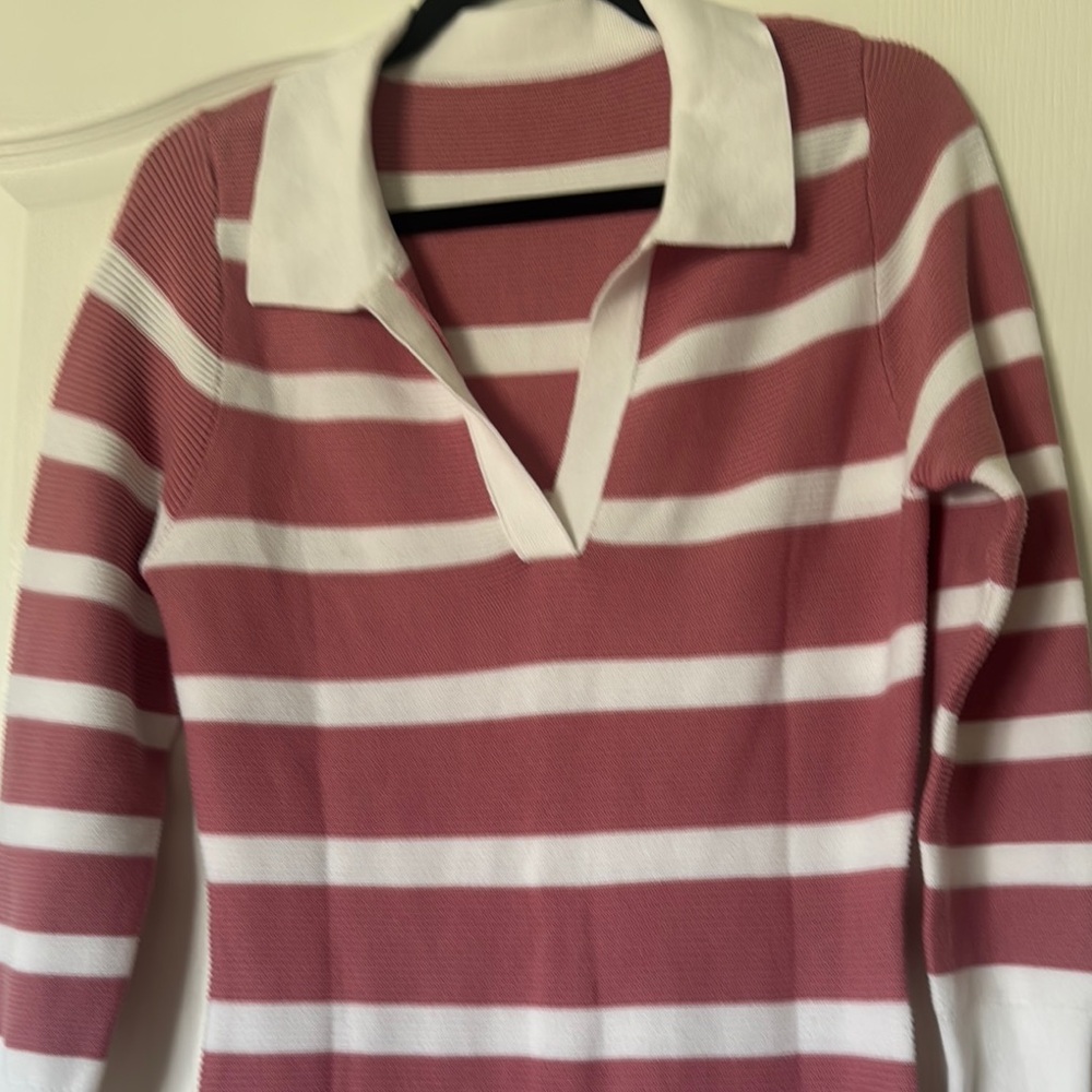 Women’s fall pink and white striped sweater body on dress 👗 - Picture 6 of 7